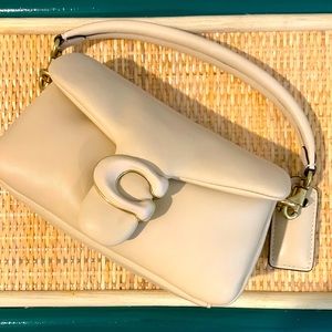 Cream Coach Pillow Tabby 18